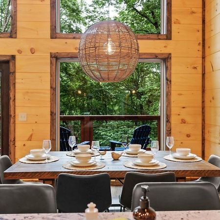 New Cozy Mountain Cabin Hot Tub Near Downtown 개틀린버그 외부 사진