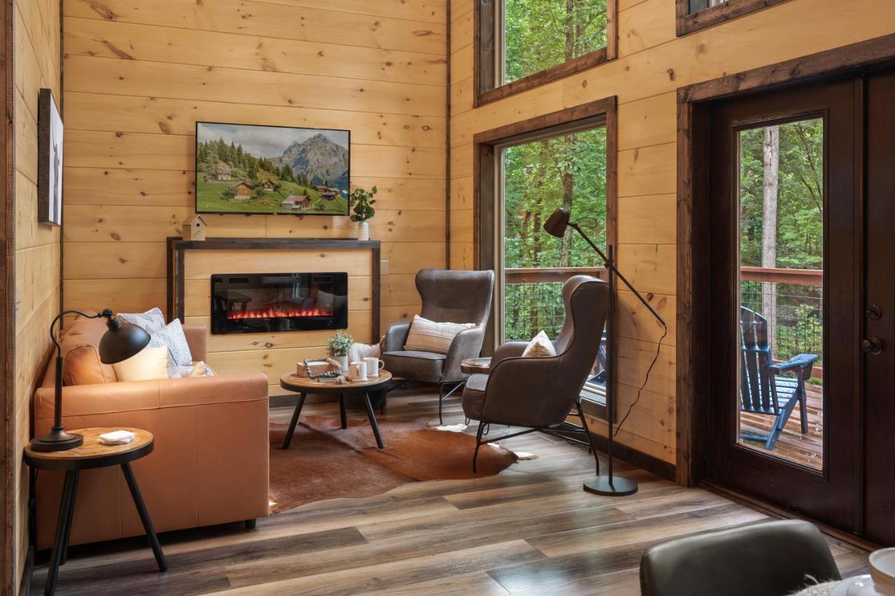 New Cozy Mountain Cabin Hot Tub Near Downtown 개틀린버그 외부 사진