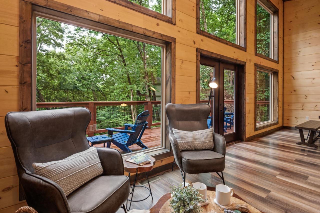 New Cozy Mountain Cabin Hot Tub Near Downtown 개틀린버그 외부 사진