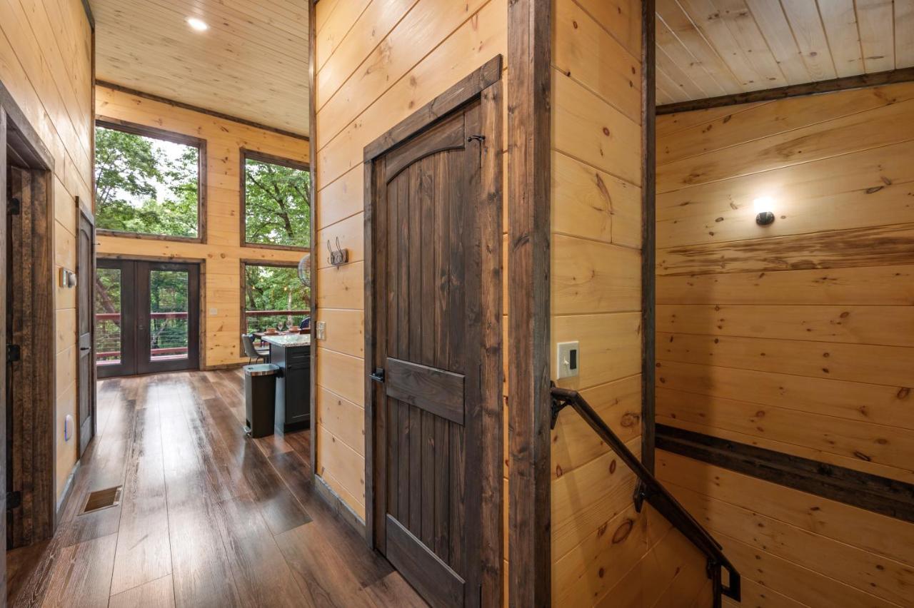New Cozy Mountain Cabin Hot Tub Near Downtown 개틀린버그 외부 사진
