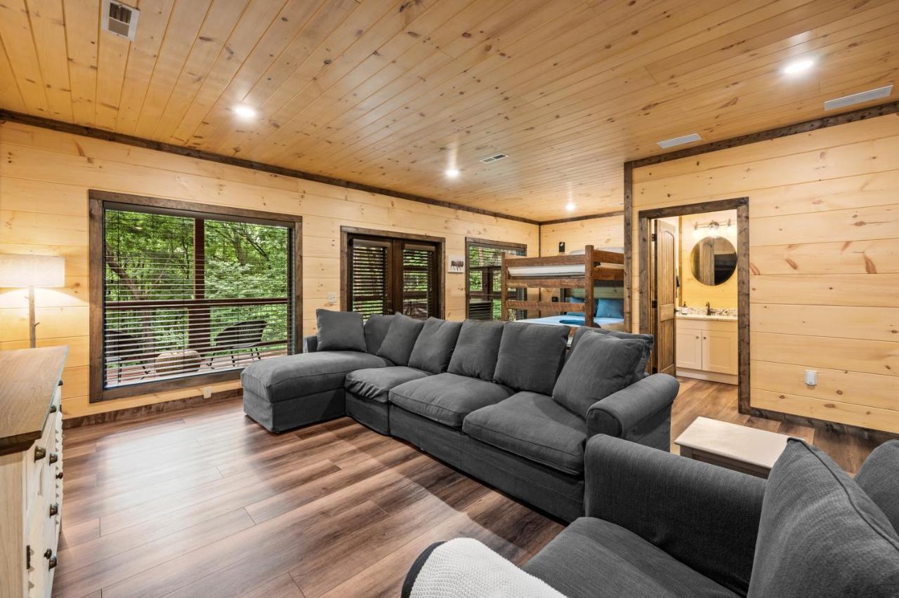 New Cozy Mountain Cabin Hot Tub Near Downtown 개틀린버그 외부 사진